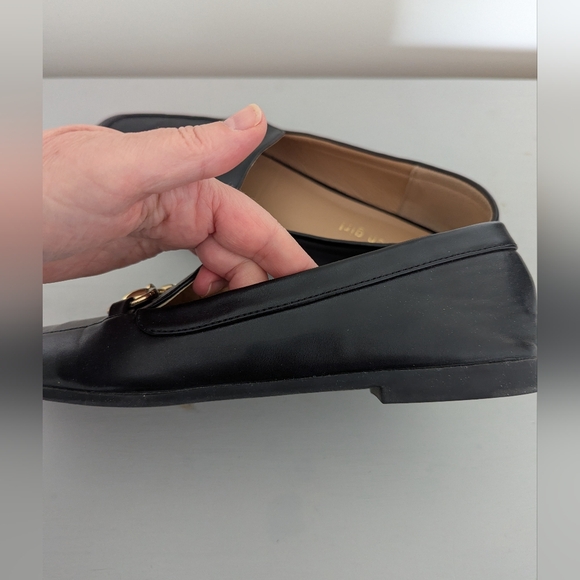 Black Loafer With Gold Horse Bit Size 8.5 - Picture 5 of 6